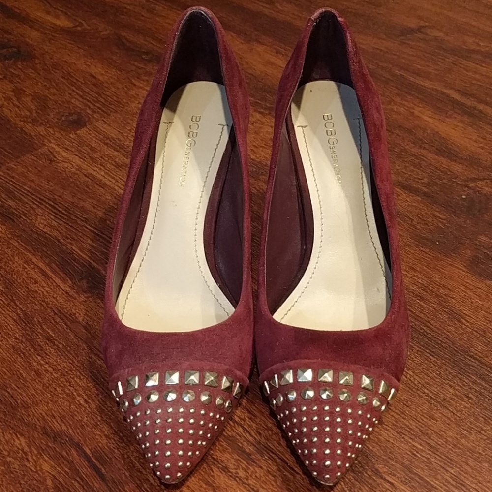 BCBGeneration red suede pumps
